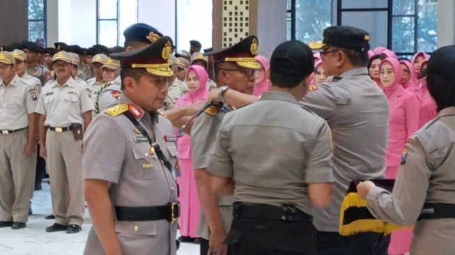 Gantikan Irjen Toni Harmanto, Brigjen Djamaludin Jabat Wakapolda Jatim