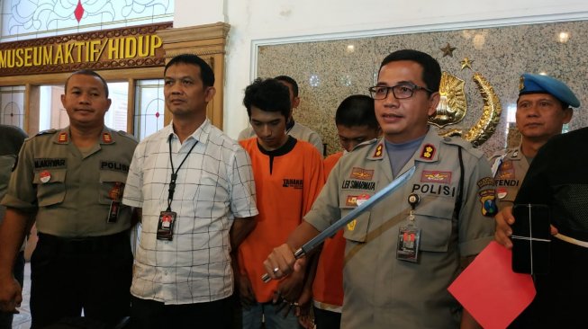 DPO Pembunuhan Sales Suzuki Ditangkap di Sleman, Polisi Temukan Samurai