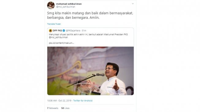 Presiden PKS Muhammad Sohibul Iman mengumumkan sikap politik di luar pemerintahan. (twitter @msi_sohibuliman)