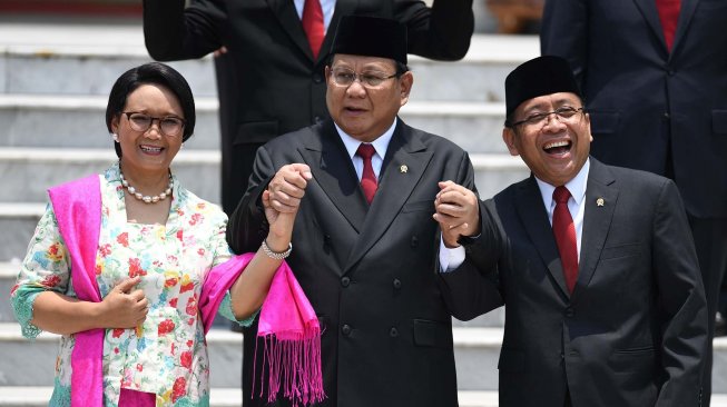 Prabowo sampai Nadiem Makarim Sidang Kabinet Perdana dengan Jokowi