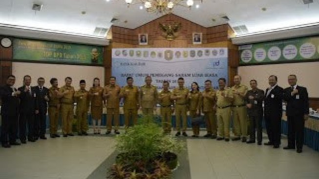 Wabup Sekadau Hadiri RUPS Luar Biasa Pemegang Saham Bank Kalbar