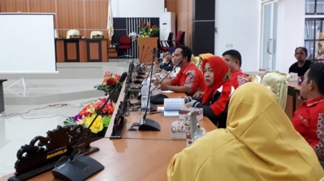 Miris, Pemkot Palu Tak Tahu Ada Honorer K2 yang Tidak Dapat Gaji