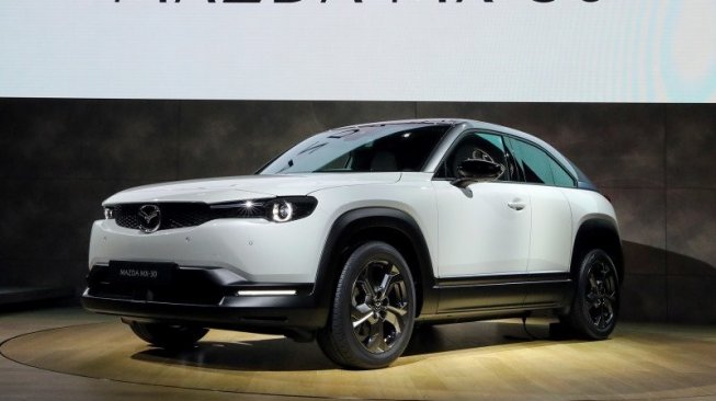 Mazda Mulai Pasarkan Mobil Hybrid Pertama, Harganya di Bawah Rp 500 Juta