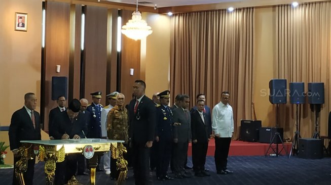 SAH! Prabowo Terima Jabatan Menteri Pertahanan