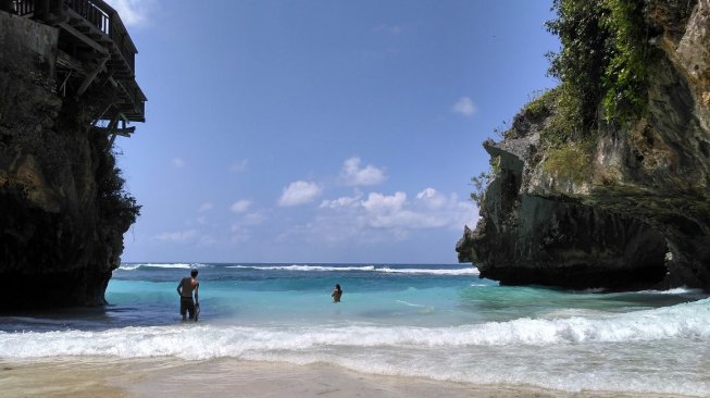 4 Pantai Di Bali Yang Cocok Untuk Belajar Selancar Ombak