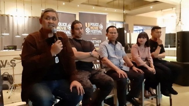 Prilly Latuconsina Gugup Terpilih Jadi Juri Police Movie Festival. (Suara.com/Revi Cofans Rantung)