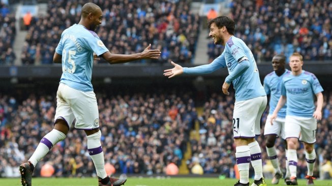 Main Lawan Aston Villa, David Silva Pecahkan Rekor Milik Joe Hart