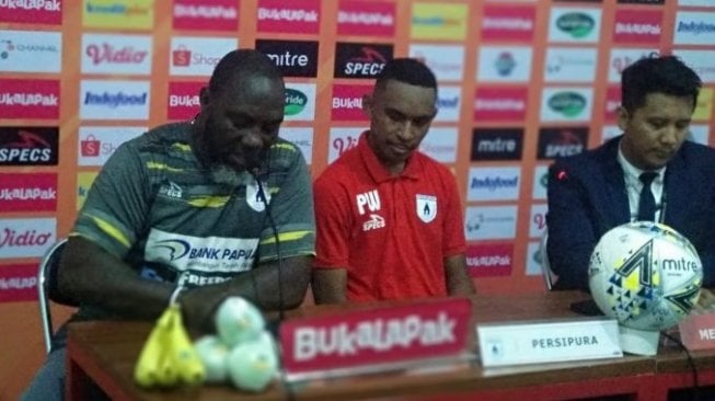 Sebut PSM Salah Satu Tim Terkuat di Tanah Air, Pelatih Persipura Psywar?