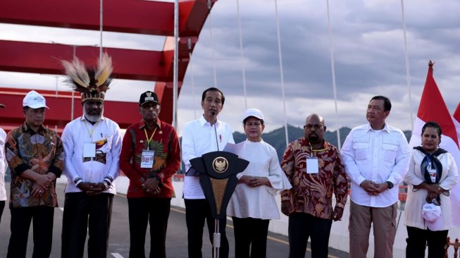 Resmikan Jembatan Youtefa, Jokowi: Papua Harus Maju Seperti Daerah Lain