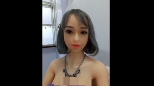 Robot seks emma. (YouTube/ AI-aitech)