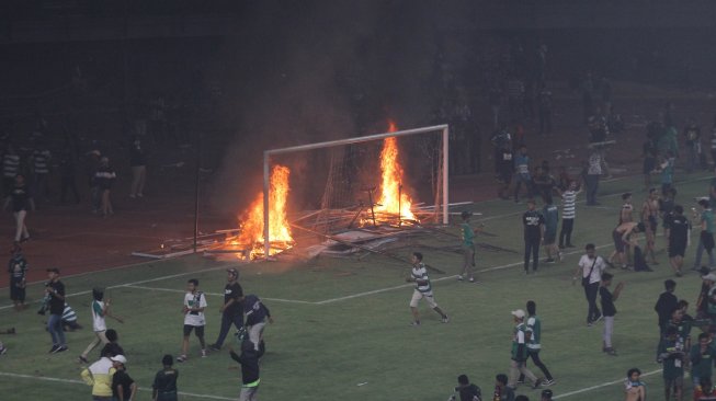 Buntut Ricuh di GBT, Persebaya Tak Bisa Jamu PSM di Surabaya