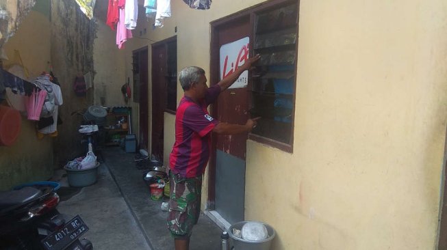 Warga Digegerkan Tangis Bayi di Samping Mayat Ibunya dalam Kamar Indekos