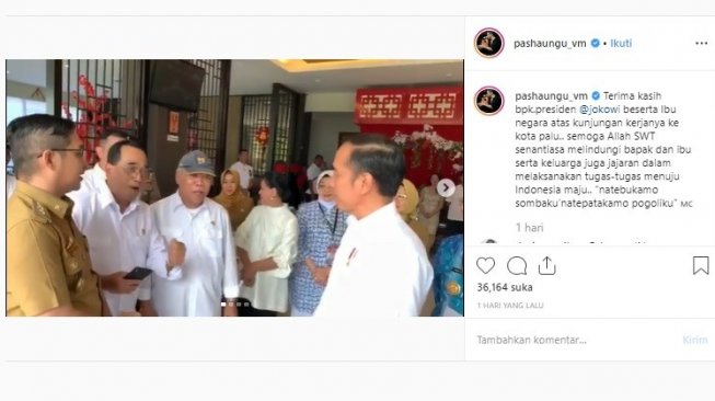 Momen Presiden Jokowi nyanyi bareng Wakil Wali Kota Palu Sigit Purnomo Syamsuddin Said alias Pasha (instagram/@pashaungu_vm)