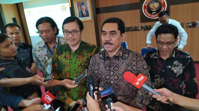 BNPT Bagikan Buku Pencegahan Teroris ke Pegawai BUMN dan Swasta