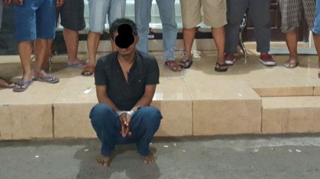 Perkosa 8 Perempuan dan Anak-anak, Adi Indra Purnama Ditangkap Polisi
