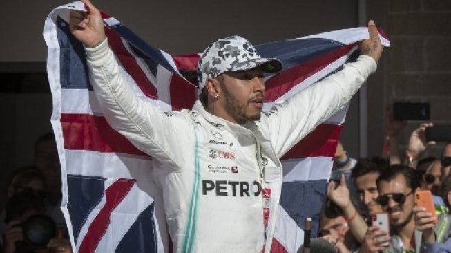 Pebalap Mercedes Lewis Hamilton memastikan sebagai juara dunia Formula 1 2019 setelah finis sebagai runner-up di Grand Prix Amerika Serikat di Austin, Texas. [AFP/Mark Ralston]