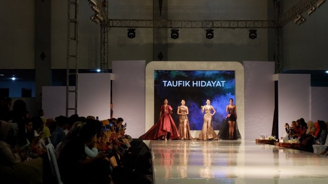 Pagelaran Jogja Fashion Week 2019, Minggu, (03/11/2019). (Suara.com/Kintan Sekarwangi)