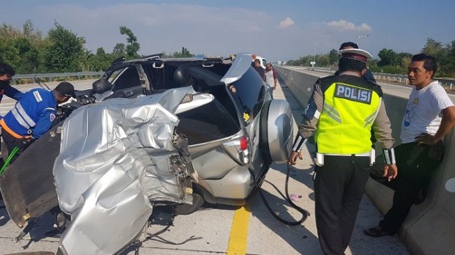 Habis Ikut Lomba Olah TKP, Rombongan Polisi Kecelakaan, Satu Tewas