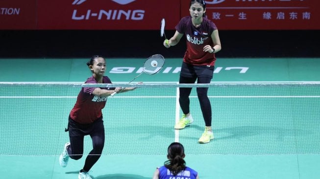 Pasangan ganda putri Indonesia, Della Destiara Haris/Rizki Amelia Pradipta, terhenti di babak pertama Fuzhou China Open 2019 usai takluk dari Yuki Kaneko/Misaki Matsutomo (Jepang), Selasa (5/11). [Humas PBSI]