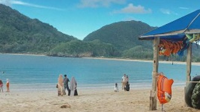 Tak Kalah Indah dari Kuta, Begini Eksotisnya Pantai Lampuuk di Aceh