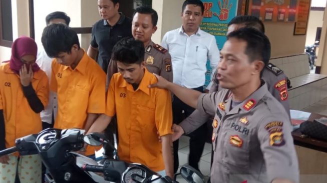 Sering Incar Motor Anak Kampus, Gina Dicokok, Kekasih Didor Polisi