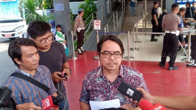 Ade Armando Laporkan Balik Fahira Idris, Tapi Ditolak Polisi