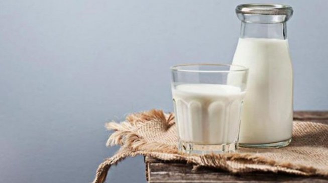Minum Segelas Susu Sebelum Tidur, Ini Manfaatnya