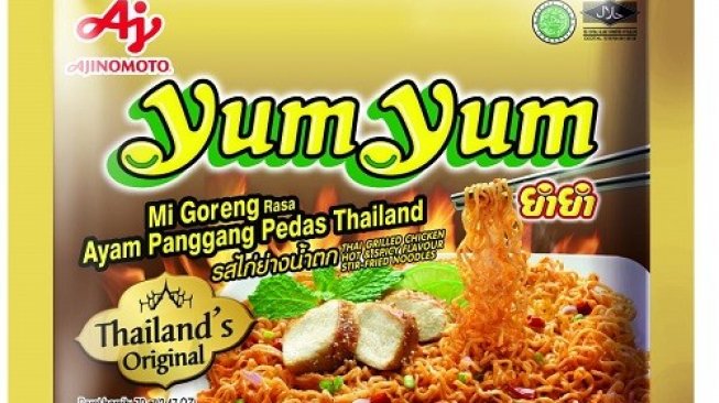 YumYum Mi Goreng Impor Khas Thailand Rasa Ayam Panggang Pedas, Produk Mie Instan Terbaru dari Ajinomoto.