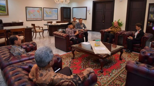 Temui Wapres Maruf, Dubes Selandia Baru Bahas Pendidikan Hingga Teroris