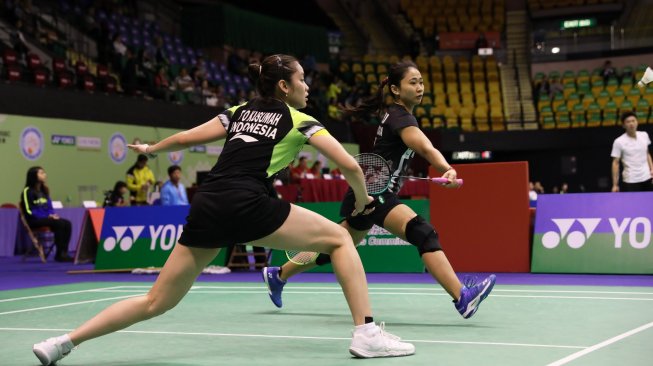 Pasangan ganda putri Indonesia, Ni Ketut Mahadewi Istarani/Tania Oktaviani Kusumah, berhasil melaju ke babak utama Hong Kong Open 2019 usai mengalahkan wakil tuan rumah Fan Ka Yan/Wu Wi Ting, Selasa (12/11). [Humas PBSI]