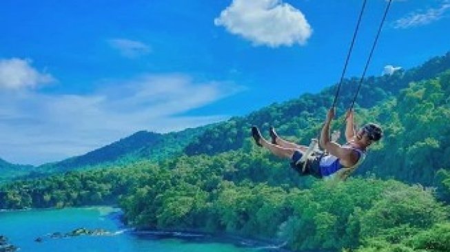 Petualangan di Alam, 7 Gua Ini Bisa Jadi Destinasi Wisata Pilihan