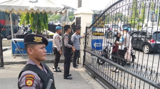 Perketat Penjagaan Pasca Ledakan Bom Medan, Polisi Dilarang Kerja Sendiri