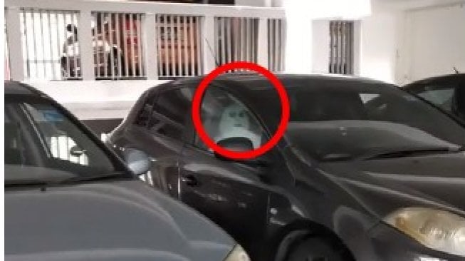 Viral Sosok Wanita Seram di Kursi Pengemudi Mobil, Aslinya Bikin Terkecoh