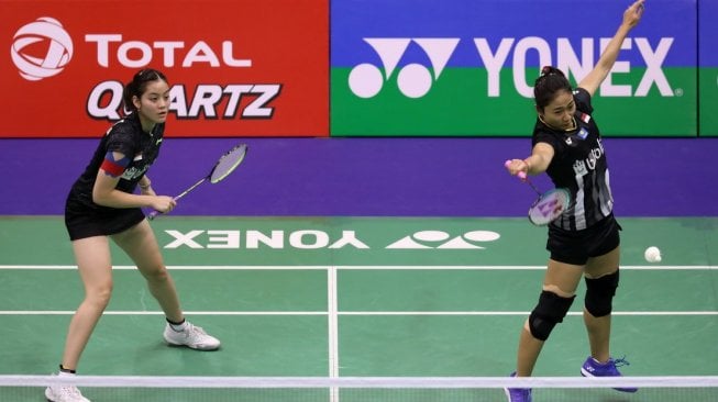 Pasangan ganda putri Indonesia, Ni Ketut Mahadewi Istarani/Tania Oktaviani Kusumah, kalah di babak kedua Hong Kong Open 2019 dari Lee So Hee/Shin Seung Chan (Korsel), Kamis (14/11). [Humas PBSI]