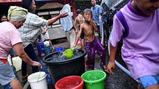 Masih Ada Wilayah Sulit Air Bersih di Jakarta, PAM Jaya Target Punya 13 Reservoir Komunal Akhir 2024