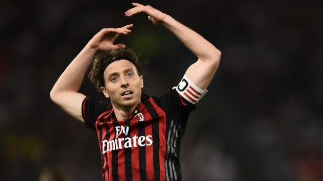 Pensiun di Usia 34 Tahun, Riccardo Montolivo Salahkan AC Milan