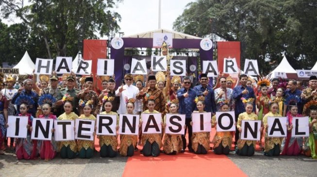 Wagub Jabar : Hari Aksara Internasional Jadi Momentum Berantas Buta Huruf