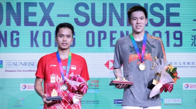 Pebulutangkis tunggal putra Indonesia, Anthony Sinisuka Ginting, menjadi runner-up Hong Kong Open 2019 usai kalah dari wakil tuan rumah Lee Cheuk Yiu di babak final, Minggu (17/11/2019). [Humas PBSI]