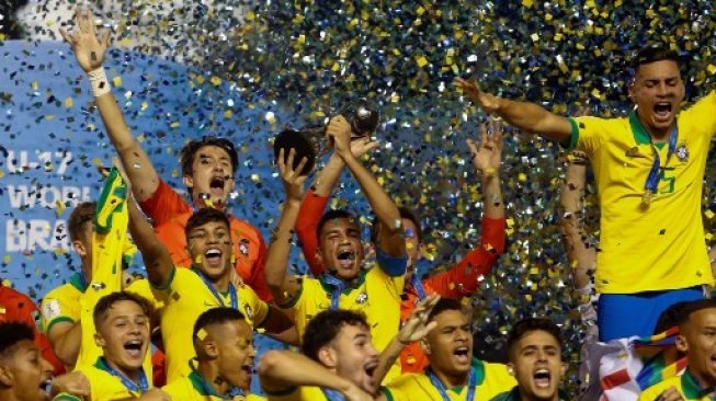 Brasil jadi juara Piala Duni U-17 2019. (MIGUEL SCHINCARIOL / AFP)