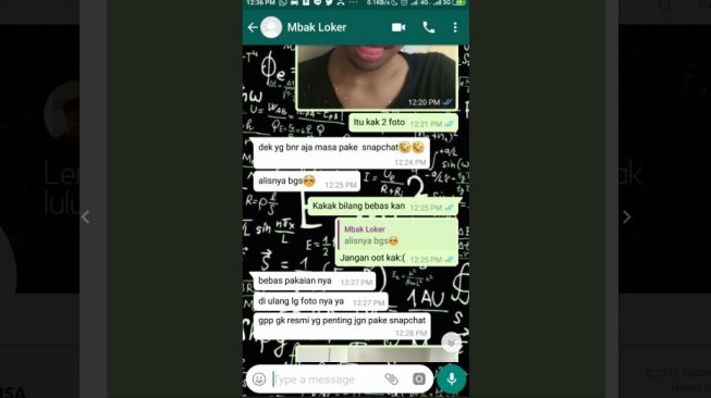 Tangkapan layar chat antara HRD dengan pelamar kerja. [Twitter]