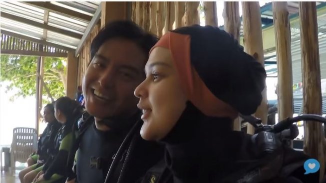 Roger Danuarta dan Cut Meyriska Menyelam di Thailand (youtube.com/RogerChika Journey)