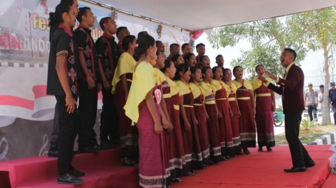 Festival Paduan Suara Gereja Angkat Ekonomi Masyarakat Perbatasan