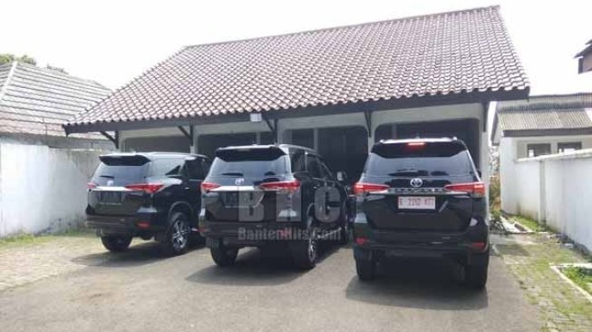 Sering Rusak, Alasan Pemkab Pandeglang Beli Mobil Mewah Baru Rp550 Juta  