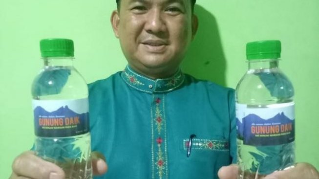 BUMD Lingga Luncurkan Air Mineral Cap Gunung Daik