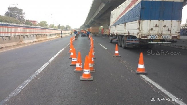 Aspal Jalan Tol Cikampek Arah Jakarta Akan Dilakukan Pengerasan