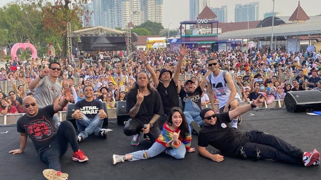 Element Reunion Bikin Panas The 90's Festival Hari Pertama