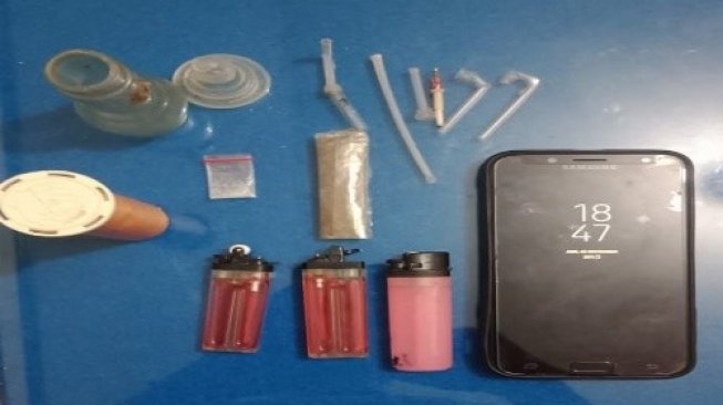 Simpan Ganja dan Sabu, DA Diciduk Polisi di Rumah Kontrakannya
