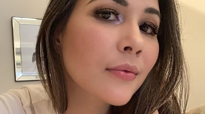 5 Potret Mantan Istri Richard Kevin, Nggak Kalah Cantik dari Cut Tari