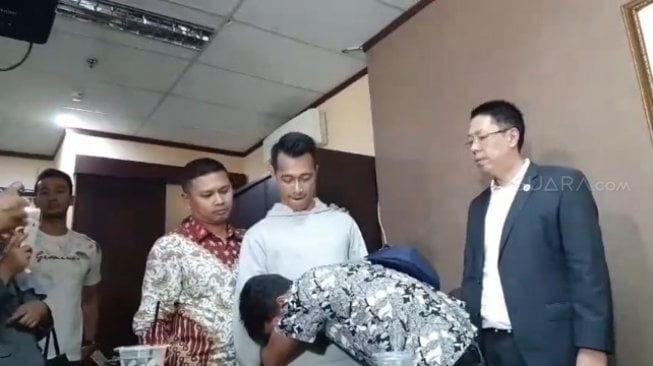 Eza Gionino Komplain 5 Hari Setelah Transaksi, Pengacara Penjual Ikan Heran