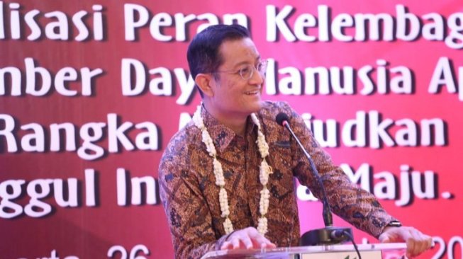 Mensos Minta Jajarannya Siap Hadapi Perubahan yang Bersifat Abadi